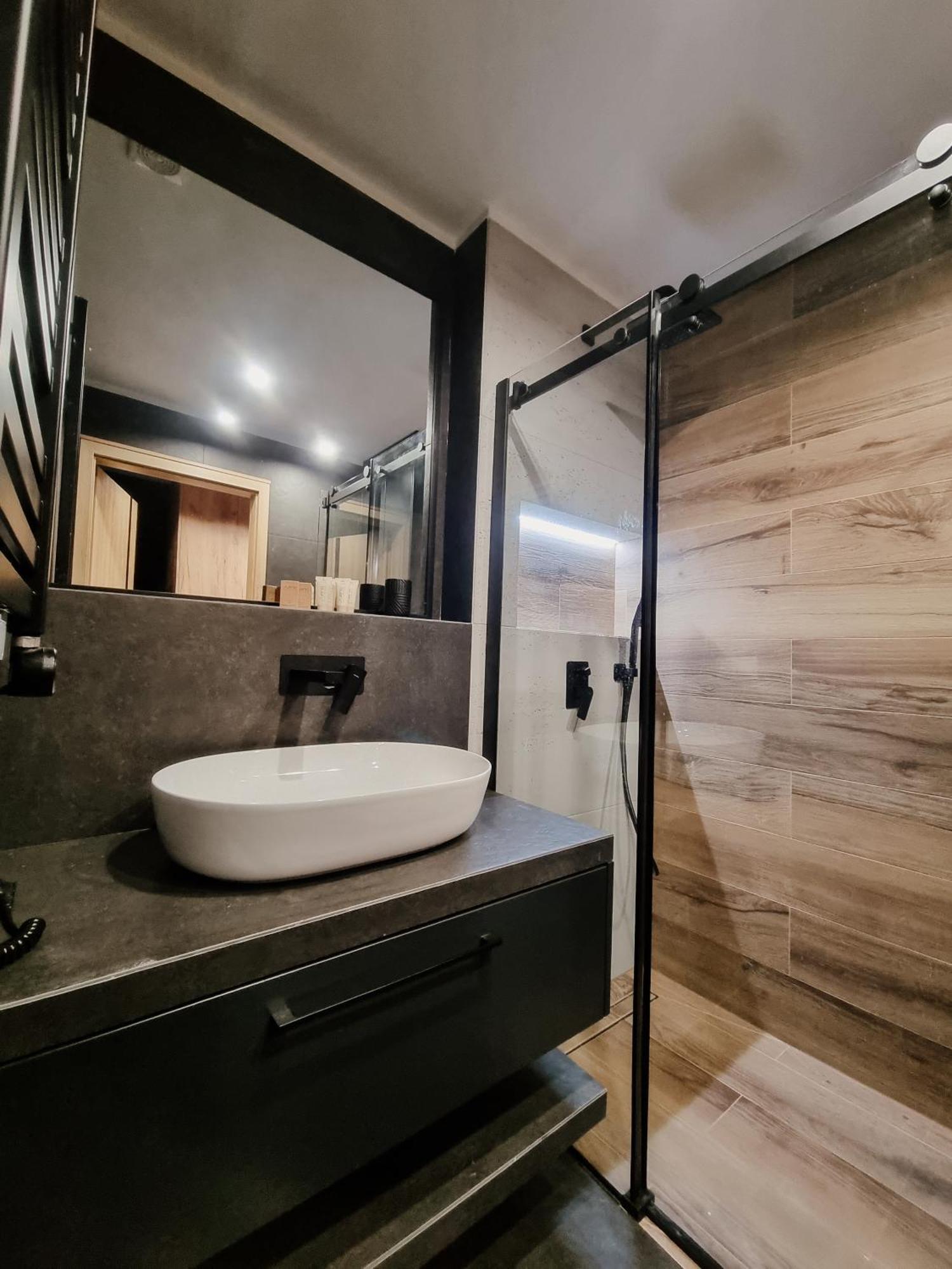 Heart And Soul Hotel Tylmanowa Ngoại thất bức ảnh